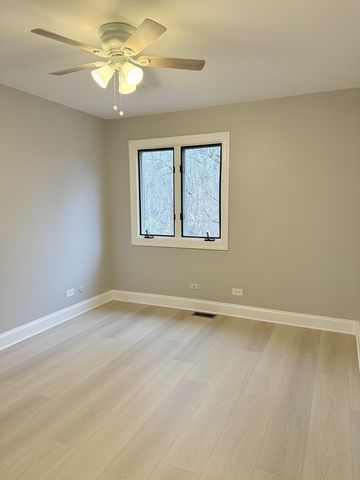 306 Brookdale Drive A, Bloomingdale, IL 60108