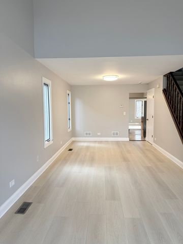 306 Brookdale Drive A, Bloomingdale, IL 60108