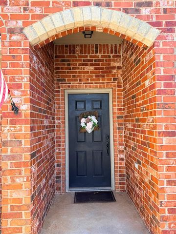 2146 Thomas Trail, Edmond, OK 73003