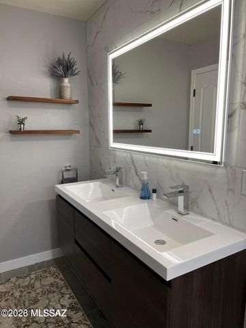 8868 E Desert Lavender Place, Tucson, AZ 85715