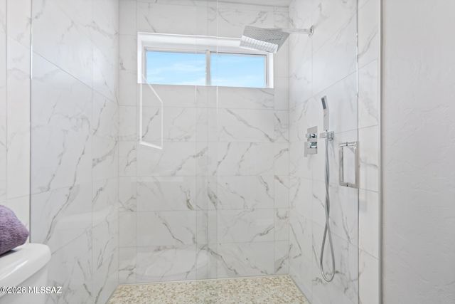 8868 E Desert Lavender Place, Tucson, AZ 85715