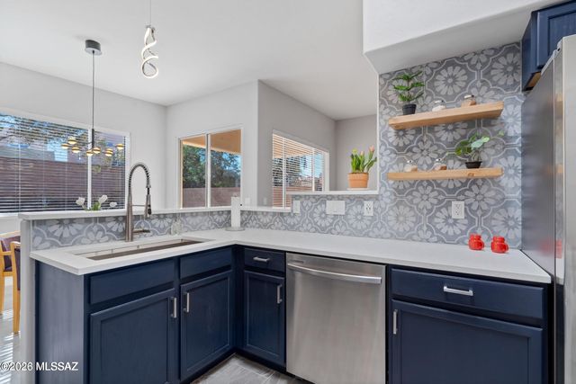 8868 E Desert Lavender Place, Tucson, AZ 85715