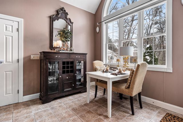 5 Briar Court, Hooksett, NH 03106