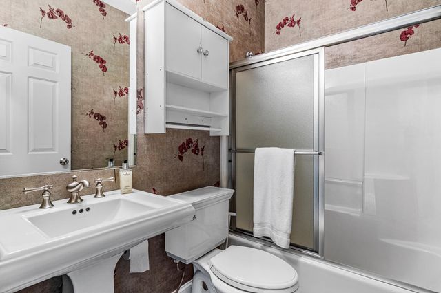 5 Briar Court, Hooksett, NH 03106