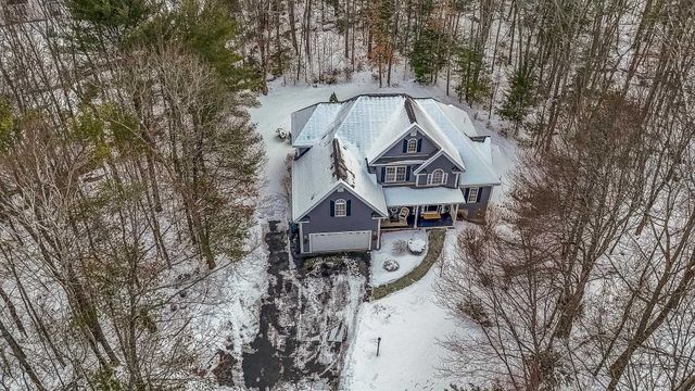 5 Briar Court, Hooksett, NH 03106