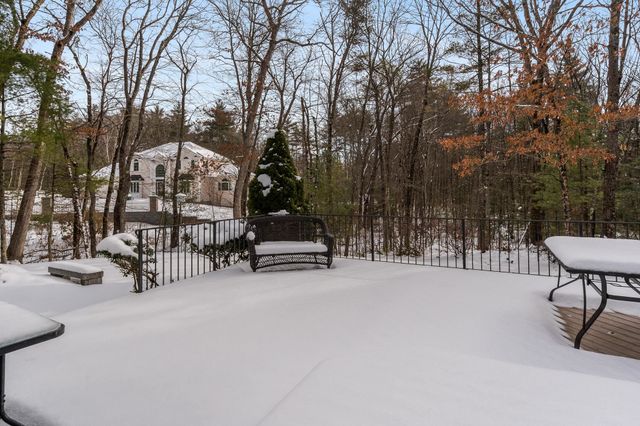 5 Briar Court, Hooksett, NH 03106