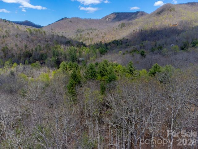 306 Cedar Creek Farm Road, Tuckasegee, NC 28783