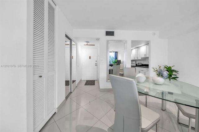 2101 S Ocean Drive 204, Hollywood, FL 33019