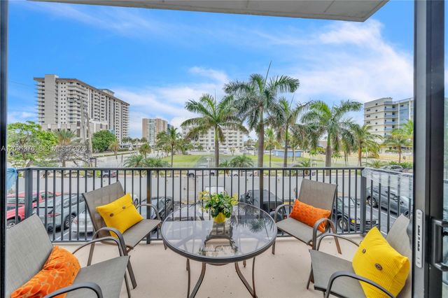2101 S Ocean Drive 204, Hollywood, FL 33019