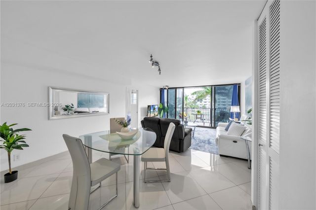 2101 S Ocean Drive 204, Hollywood, FL 33019