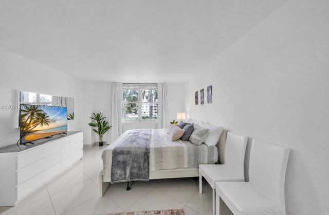 2101 S Ocean Drive 204, Hollywood, FL 33019