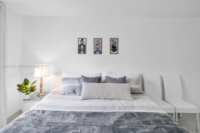 2101 S Ocean Drive 204, Hollywood, FL 33019