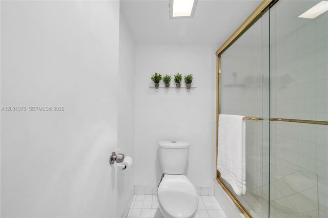 2101 S Ocean Drive 204, Hollywood, FL 33019