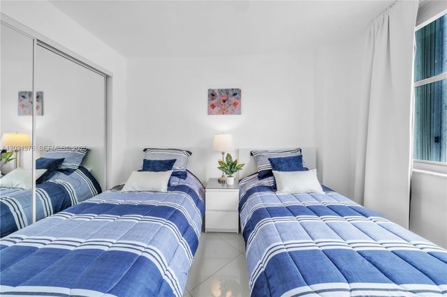 2101 S Ocean Drive 204, Hollywood, FL 33019