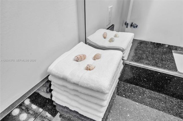 2101 S Ocean Drive 204, Hollywood, FL 33019