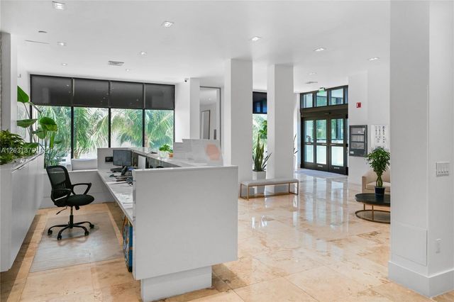 2101 S Ocean Drive 204, Hollywood, FL 33019