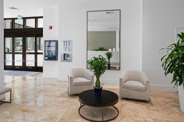 2101 S Ocean Drive 204, Hollywood, FL 33019