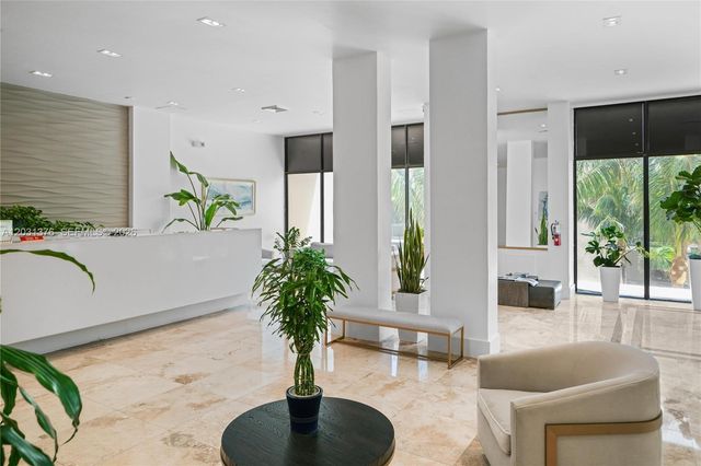 2101 S Ocean Drive 204, Hollywood, FL 33019