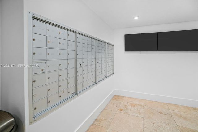 2101 S Ocean Drive 204, Hollywood, FL 33019