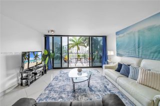 2101 S Ocean Drive 204, Hollywood, FL 33019