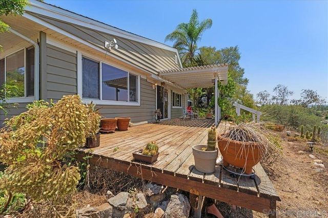 30727 Rolling Hills Drive, Valley Center, CA 92082