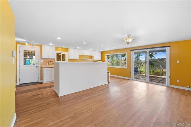 30727 Rolling Hills Drive, Valley Center, CA 92082