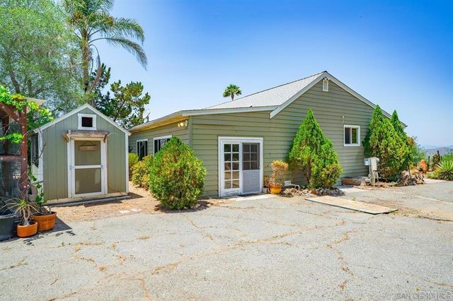 30727 Rolling Hills Drive, Valley Center, CA 92082