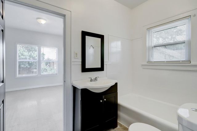 3002 Isabella Street, Houston, TX 77004