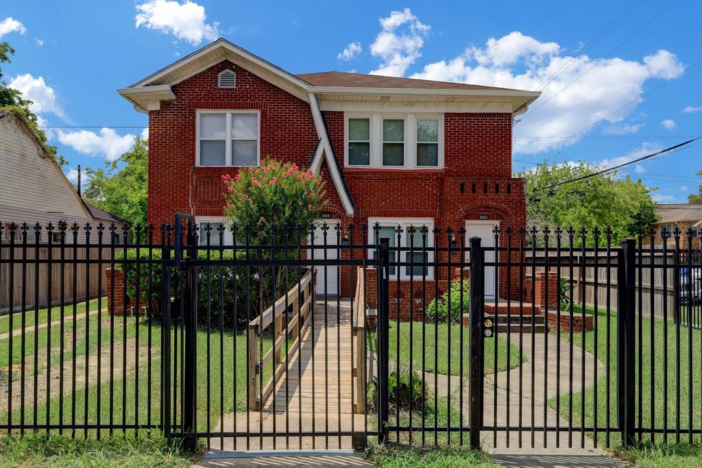 3002 Isabella Street, Houston, TX 77004