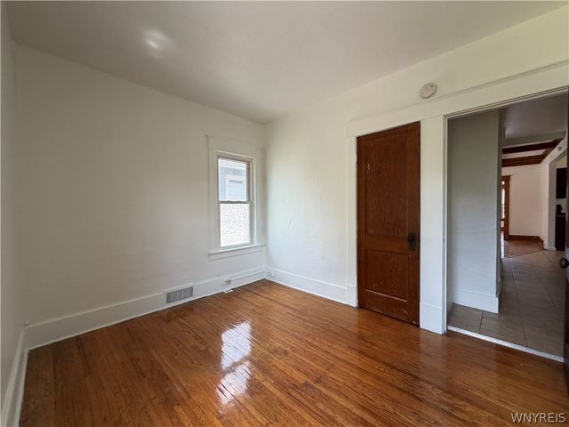 110 Commonwealth Avenue, Buffalo, NY 14216