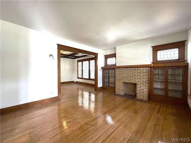 110 Commonwealth Avenue, Buffalo, NY 14216