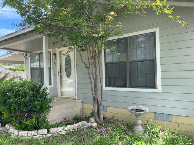 145 LEROUX ST, San Antonio, TX 78207