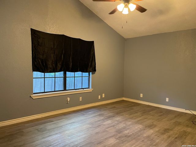 145 LEROUX ST, San Antonio, TX 78207