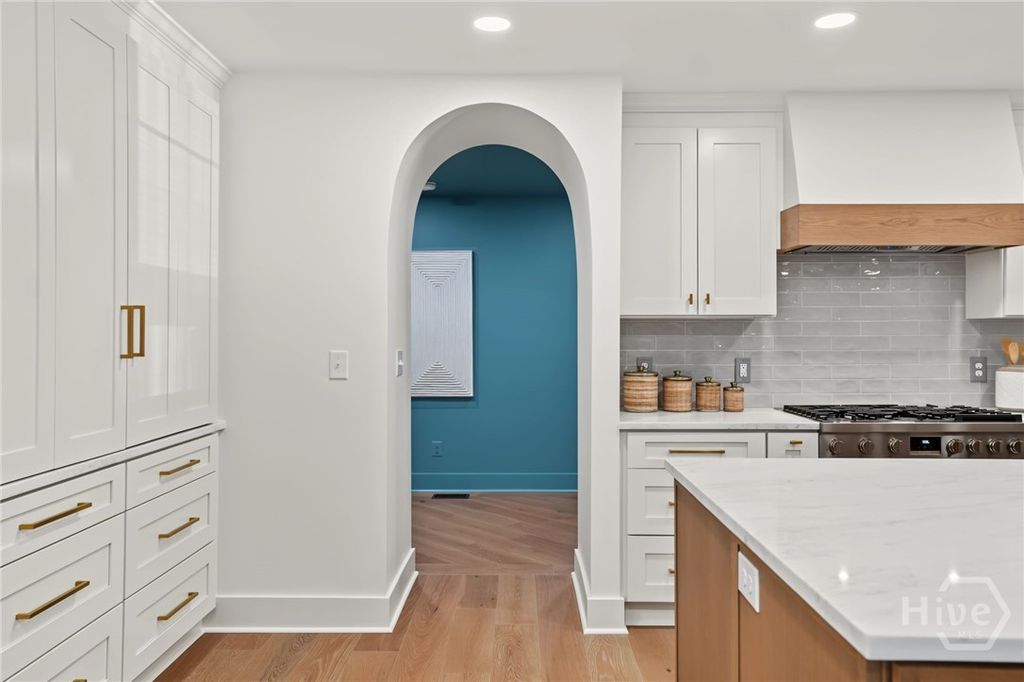 Image 14 of property listing at 113 Chriswoodell Drive, Savannah, GA 31406