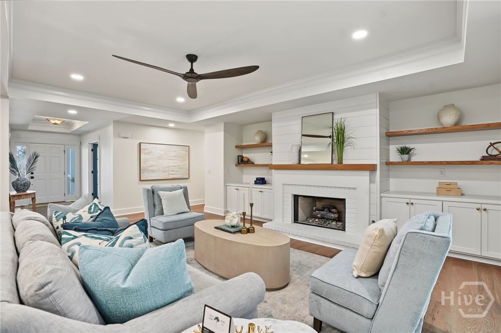 Image 5 of property listing at 113 Chriswoodell Drive, Savannah, GA 31406