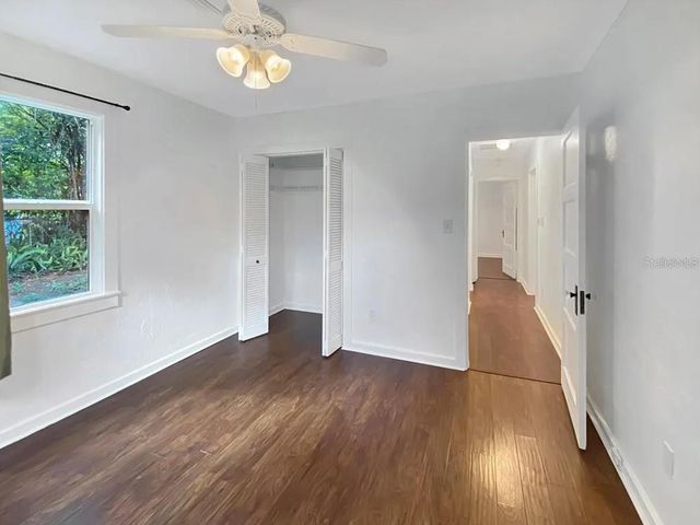 824 NE 9TH AVENUE, Gainesville, FL 32601
