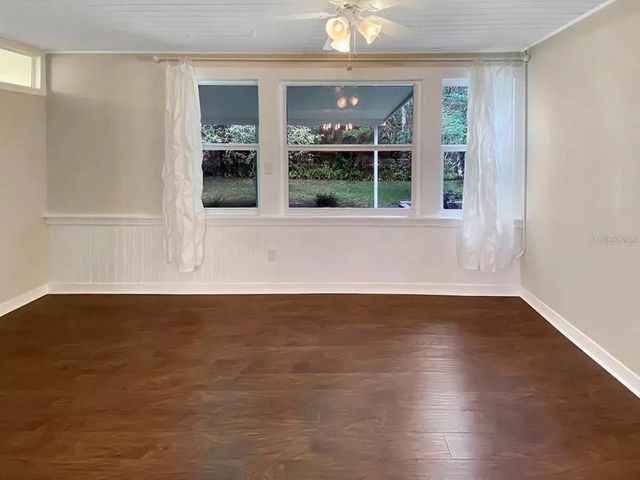824 NE 9TH AVENUE, Gainesville, FL 32601