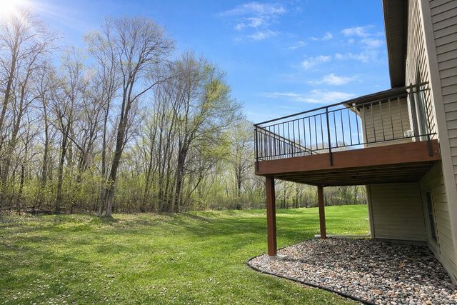 2333 Olivia Court E, Maplewood, MN 55119