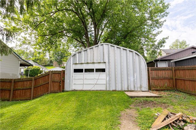 28 Meadow St, Carroll Twp, PA 15063