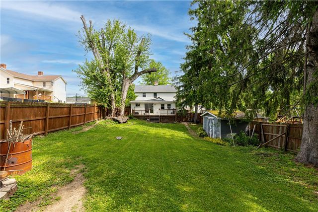 28 Meadow St, Carroll Twp, PA 15063