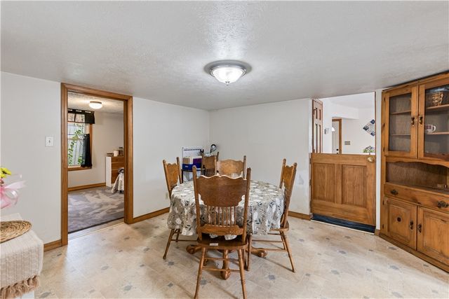 28 Meadow St, Carroll Twp, PA 15063