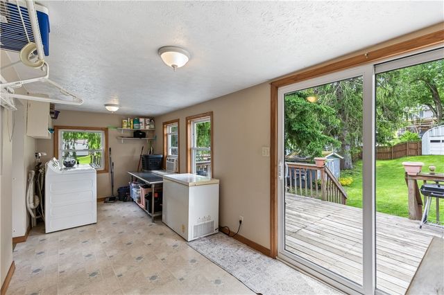 28 Meadow St, Carroll Twp, PA 15063