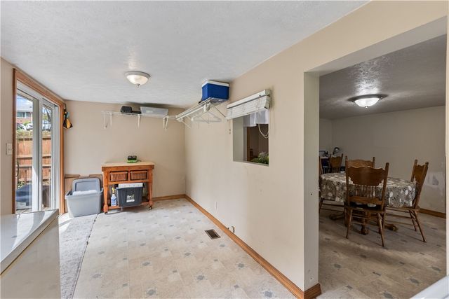 28 Meadow St, Carroll Twp, PA 15063