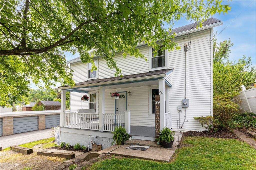 28 Meadow St, Carroll Twp, PA 15063