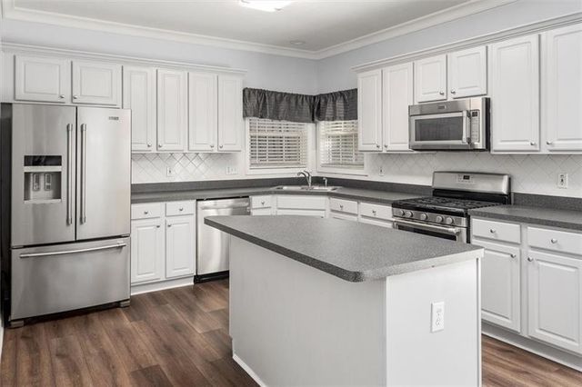 4220 Hunters Green Way NE, Kennesaw, GA 30144
