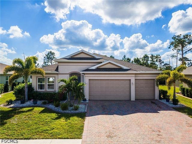 3239 Baravaldo CIR, Cape Coral, FL 33909