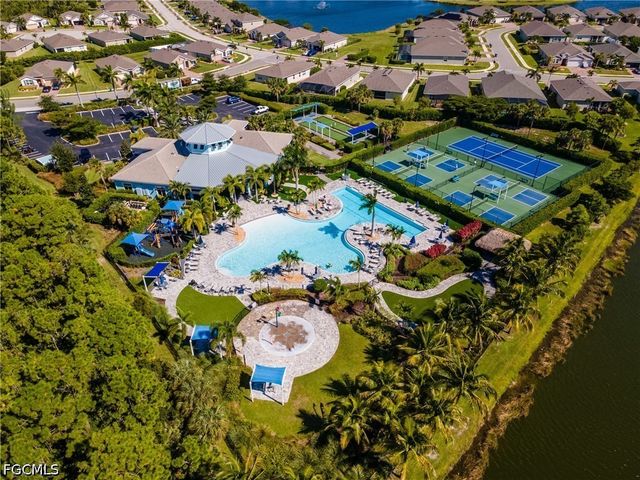 3239 Baravaldo CIR, Cape Coral, FL 33909