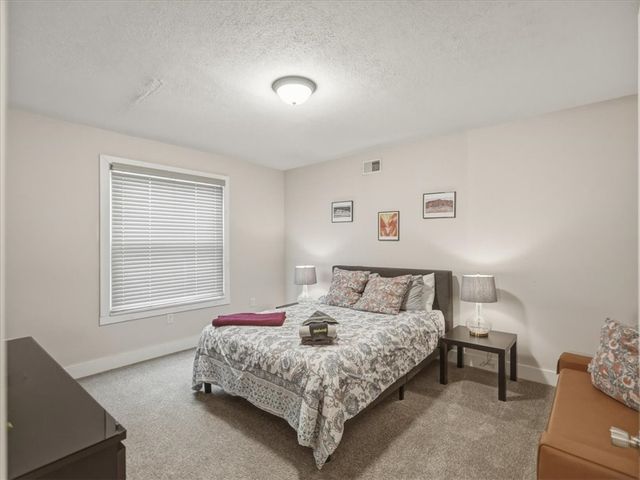 84 Beltzhoover Ave, Mt Washington, PA 15210