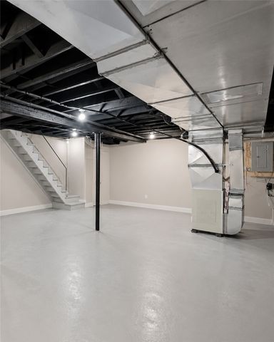 84 Beltzhoover Ave, Mt Washington, PA 15210
