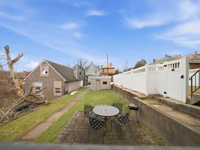 84 Beltzhoover Ave, Mt Washington, PA 15210